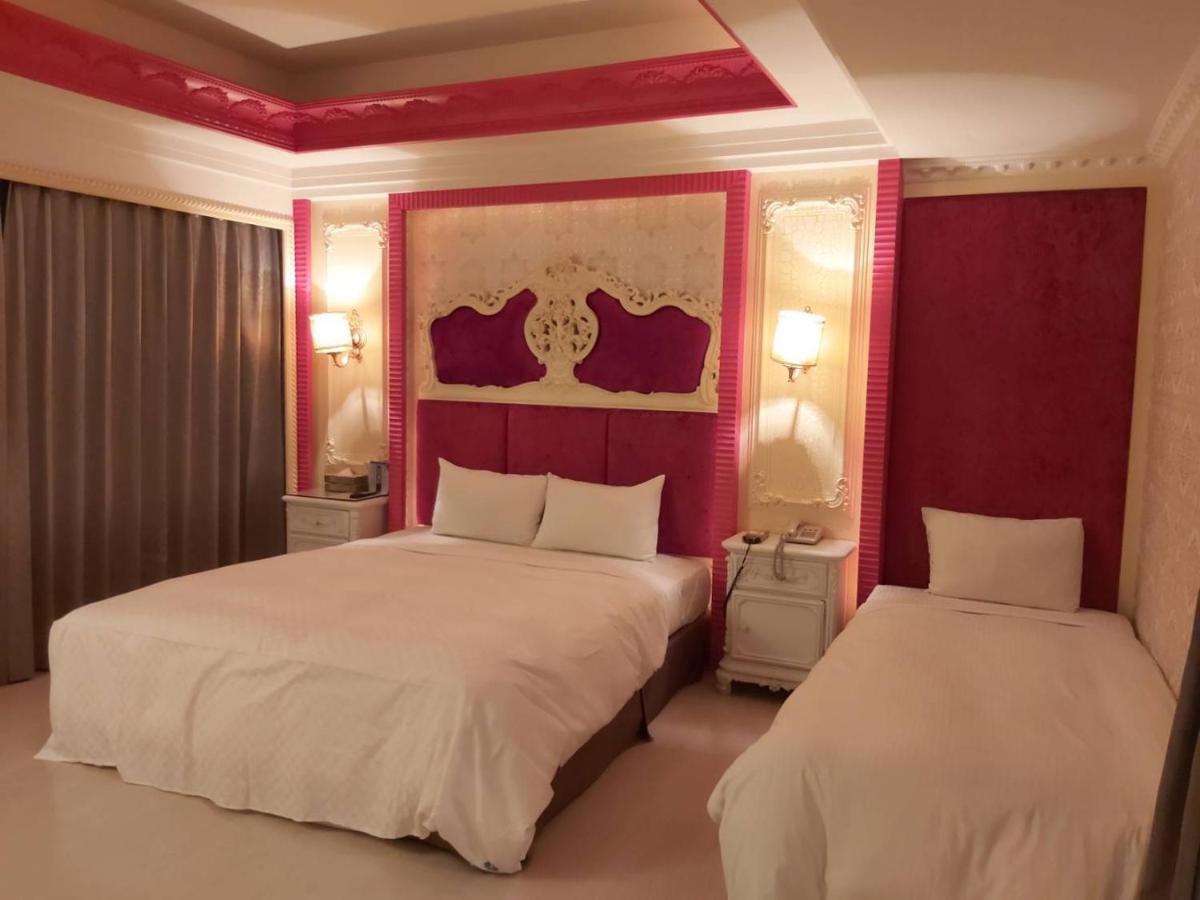 Chateau Motel Kaohsiung Exterior photo